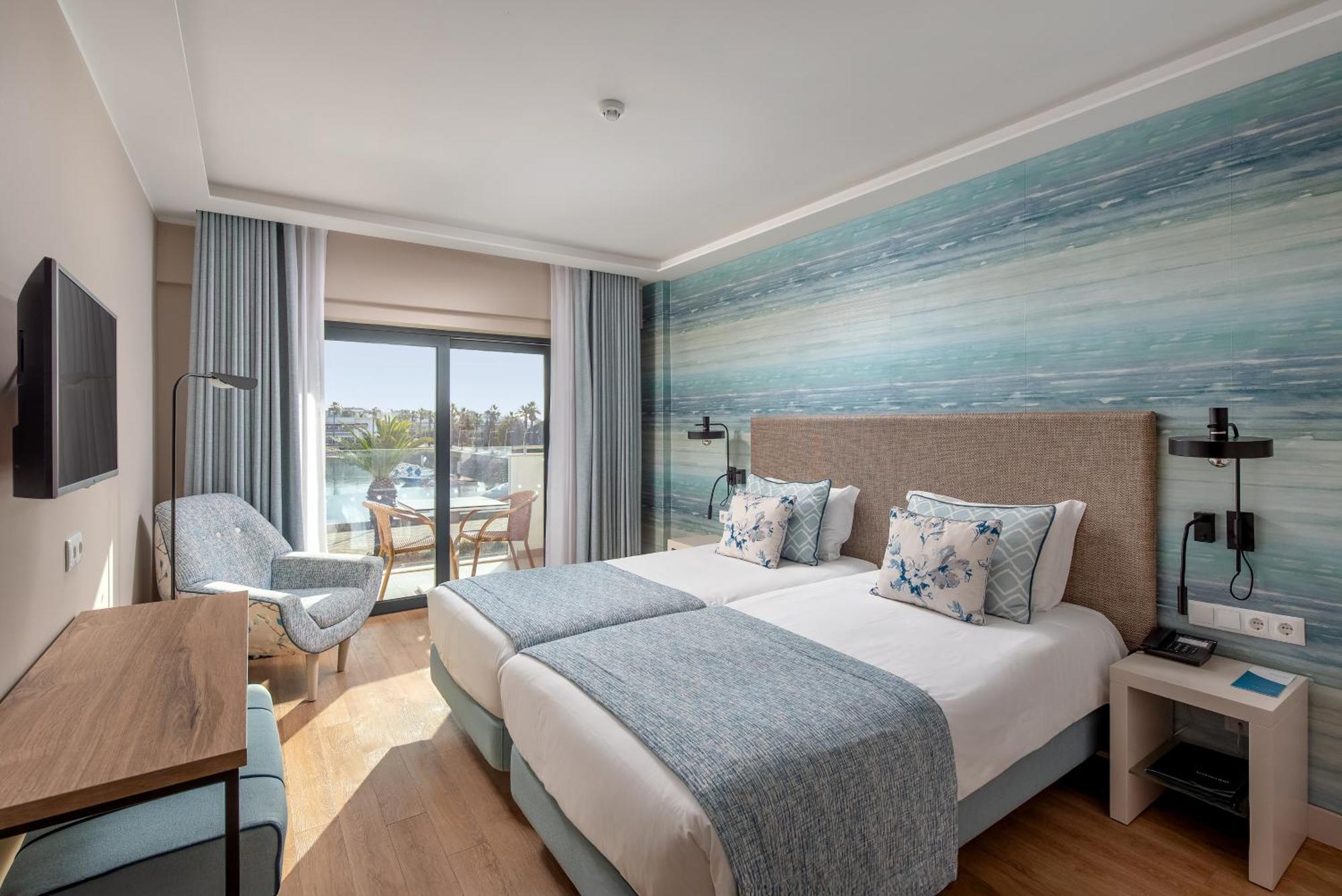 Marina Rio Hotel 4*